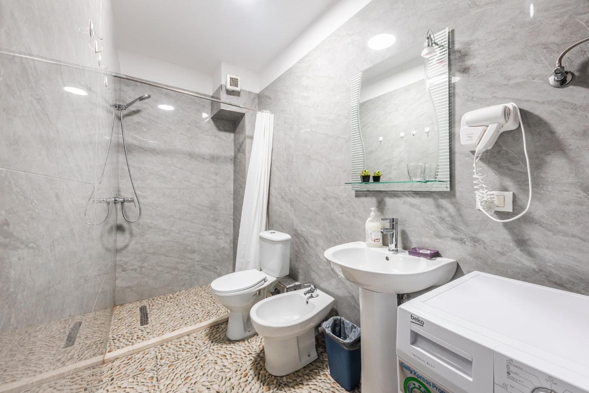 Sisi'S Apartments-Tirana City Center المظهر الخارجي الصورة